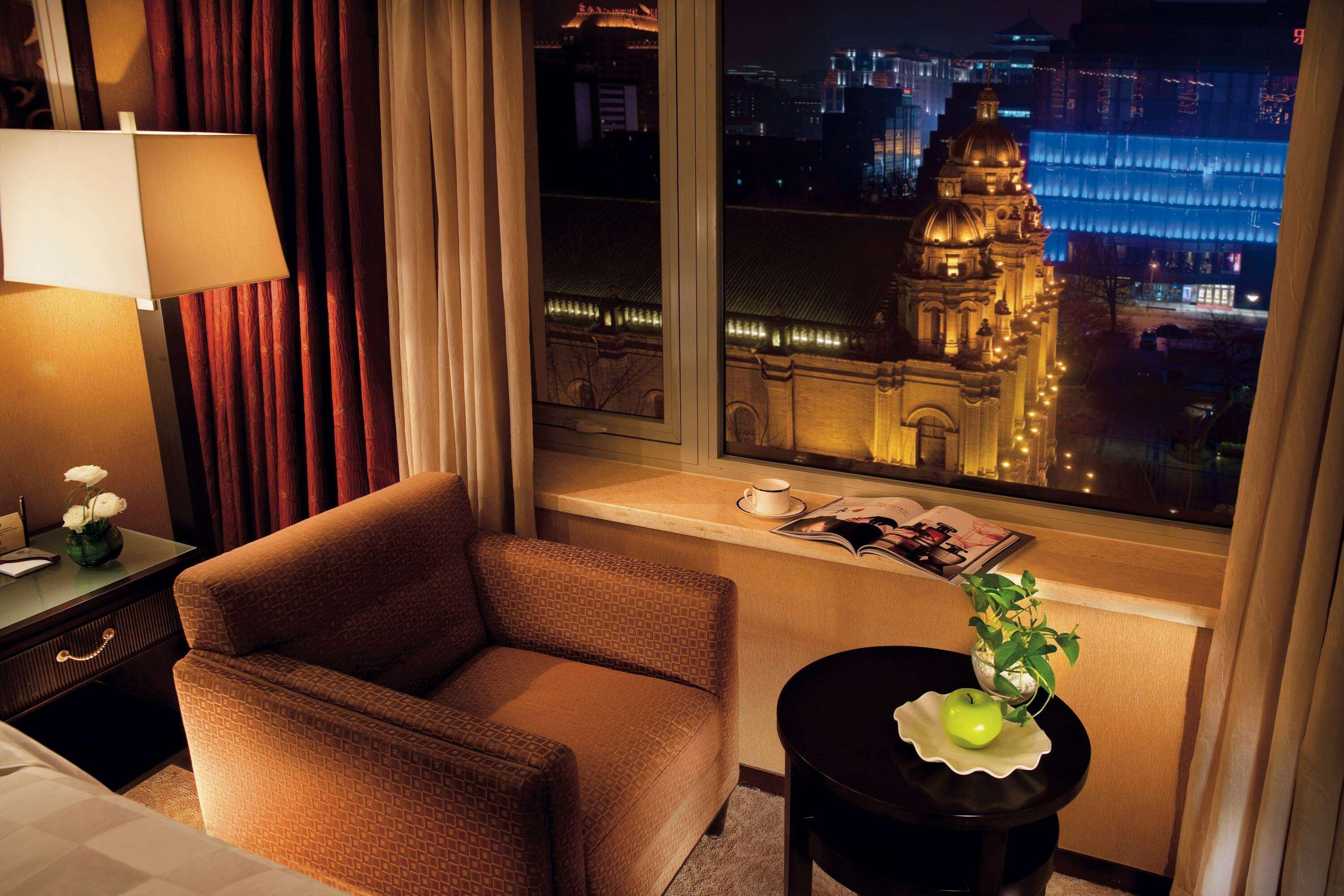 Sunworld Dynasty Hotel Beijing Wangfujing Екстериор снимка A room at the Mandarin Oriental, Moscow