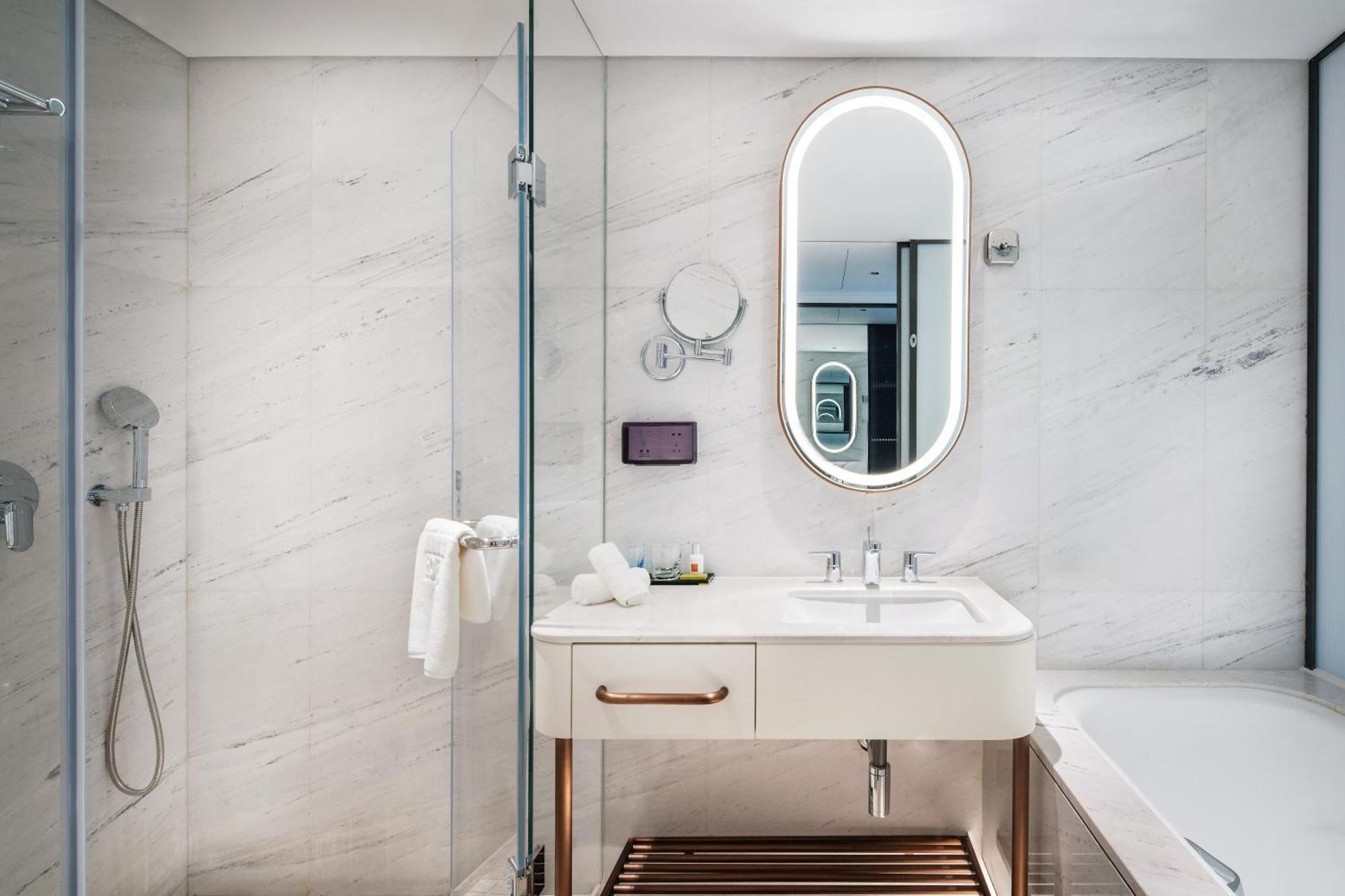 Sunworld Dynasty Hotel Beijing Wangfujing Екстериор снимка Bathroom